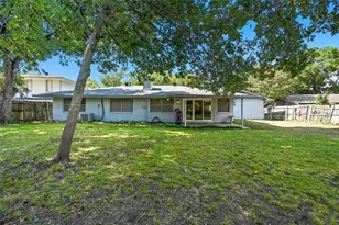 1711 Barton Dr, Arlington, TX 76010 - Photo 35