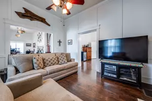 310 E Tarrant St, Bowie, TX 76230 - Photo 13