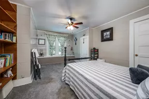 310 E Tarrant St, Bowie, TX 76230 - Photo 27