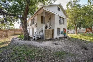 310 E Tarrant St, Bowie, TX 76230 - Photo 31