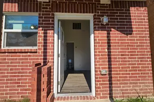 1405 E Sherman Dr, Denton, TX 76209 - Photo 3