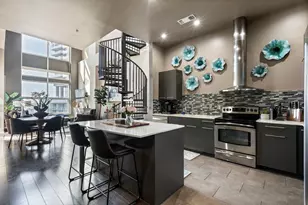 2323 N Houston St, Dallas, TX 75219 - Photo 3