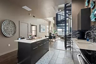 2323 N Houston St, Dallas, TX 75219 - Photo 11