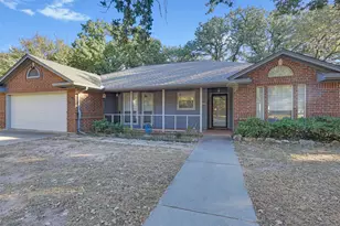 1108 Pine Ridge Dr, Azle, TX 76020 - Photo 5