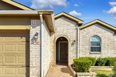 1021 Buffalo Springs Drive, Fort Worth, TX 76140 - Photo 5