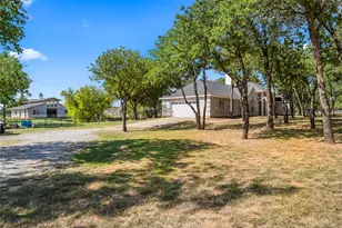 1082 Post Oak Rd, Copper Canyon, TX 76226 - Photo 35
