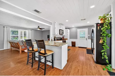 103 Bowie Drive, Lake Kiowa, TX 76240 - Photo 9