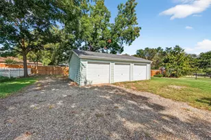 103 Bowie Dr, Lake Kiowa, TX 76240 - Photo 29