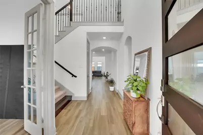 1807 Coopers Hawk Drive, Arlington, TX 76005 - Photo 3