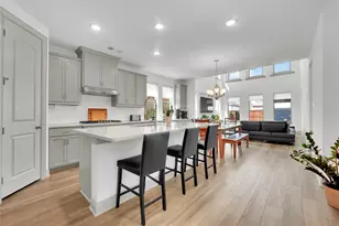 1807 Coopers Hawk Dr, Arlington, TX 76005 - Photo 5