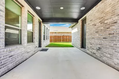 1807 Coopers Hawk Drive, Arlington, TX 76005 - Photo 31