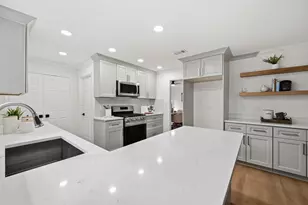 3209 Rustic Woods Dr, Bedford, TX 76021 - Photo 7