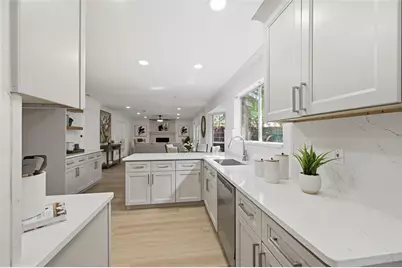 3209 Rustic Woods Drive, Bedford, TX 76021 - Photo 9