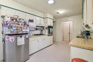 2105 Briarwood Blvd, Arlington, TX 76013 - Photo 3