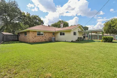 2105 Briarwood Boulevard, Arlington, TX 76013 - Photo 37