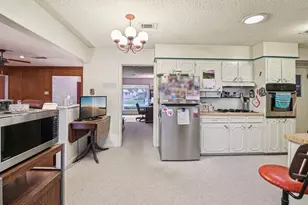 2105 Briarwood Blvd, Arlington, TX 76013 - Photo 15