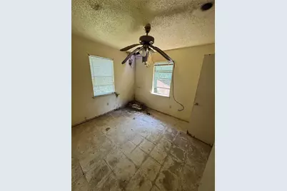 204 N Shannon Street, Kaufman, TX 75142 - Photo 17