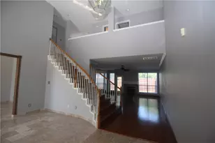 3845 Gillespie Dr, Carrollton, TX 75010 - Photo 3