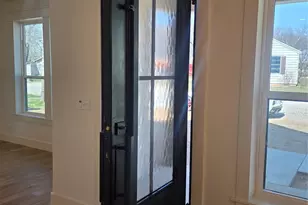 203 W Cherry St, Nocona, TX 76255 - Photo 5