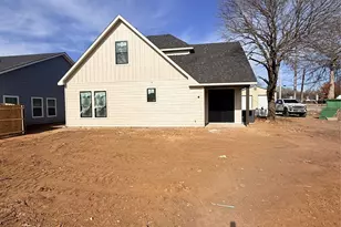 203 W Cherry St, Nocona, TX 76255 - Photo 23