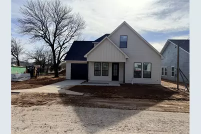 203 W Cherry Street, Nocona, TX 76255 - Photo 3