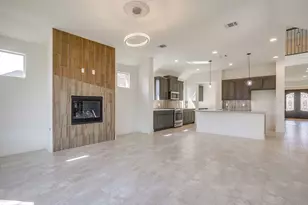 928 Arkan Ln, Fort Worth, TX 76120 - Photo 17