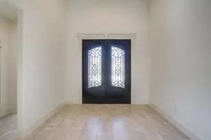 928 Arkan Ln, Fort Worth, TX 76120 - Photo 3