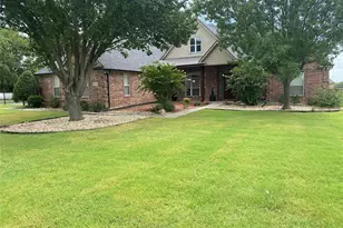 6734 Oak Hill Ln, Celina, TX 75009 - Photo 3