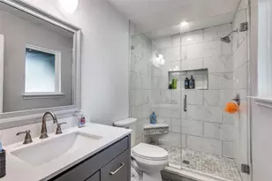 2012 Norfolk Dr, Arlington, TX 76015 - Photo 9