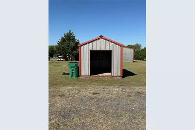 18407 Farm Market 137, Roxton, TX 75477 - Photo 21