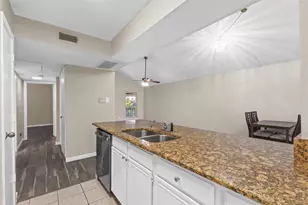 7107 Holly Hill Dr, Dallas, TX 75231 - Photo 9