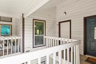 7107 Holly Hill Dr, Dallas, TX 75231 - Photo 11