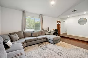 2102 Statler Dr, Carrollton, TX 75007 - Photo 13