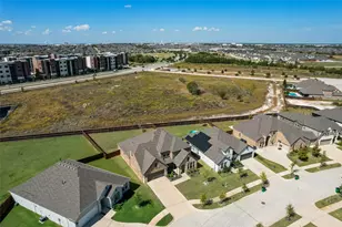 1751 Shumard St, Waxahachie, TX 75165 - Photo 37