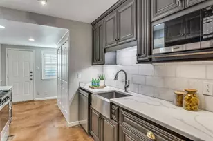 1295 Roaring Springs Rd, Fort Worth, TX 76114 - Photo 3