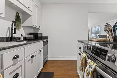 1405 Speight Avenue #5, Waco, TX 76706 - Photo 9