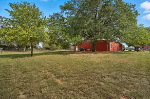 9515 Old Agnes Rd, Springtown, TX 76082 - Photo 29