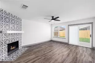 1404 Swan Ridge Dr, Sherman, TX 75092 - Photo 3