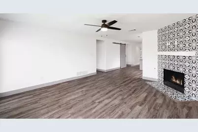 1404 Swan Ridge Drive, Sherman, TX 75092 - Photo 5