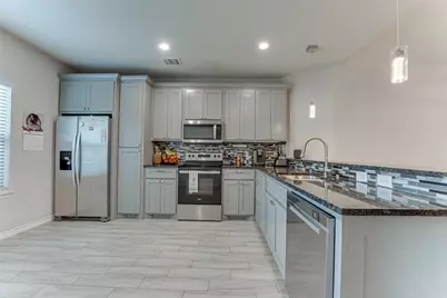 112 Ryburn Street, Waxahachie, TX 75165 - Photo 7