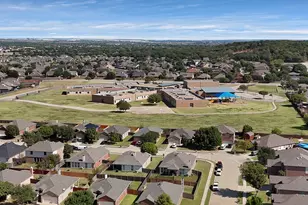 900 Pebblecreek Dr, Burleson, TX 76028 - Photo 39