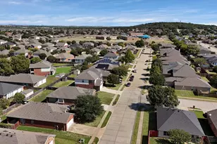 900 Pebblecreek Dr, Burleson, TX 76028 - Photo 37