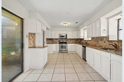 5118 Ledgestone Drive, Fort Worth, TX 76132 - Photo 11