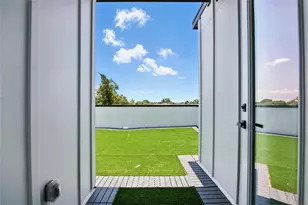 1425 N Garrett Ave, Dallas, TX 75206 - Photo 23