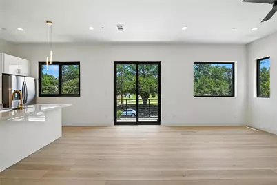 1425 N Garrett Avenue #110, Dallas, TX 75206 - Photo 11