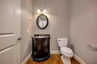 614 E 1st St, Fort Worth, TX 76102 - Photo 13