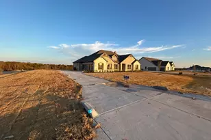 803 Valley Ridge Rd, Van Alstyne, TX 75495 - Photo 3