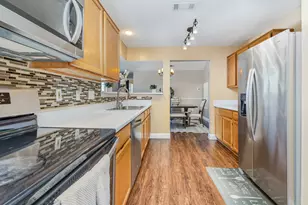 2926 Hunters Point Ln, Carrollton, TX 75007 - Photo 9