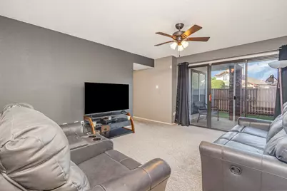 2926 Hunters Point Lane, Carrollton, TX 75007 - Photo 13