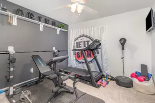 2926 Hunters Point Ln, Carrollton, TX 75007 - Photo 15